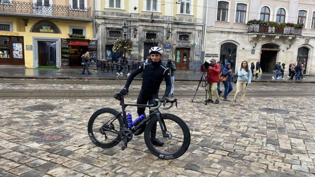 Road To Ukraine: велосипедист преодолеет 2 500 километров, чтобы помочь детям - Тренды