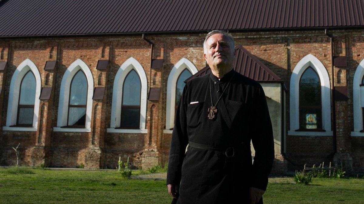 Как отец Петр Креницкий и его сообщество меняют Мелитополь: видео