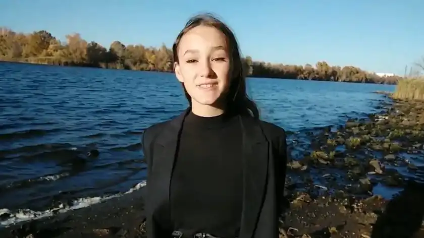 Українську школярку визнали генієм за проєкт про очищення річок