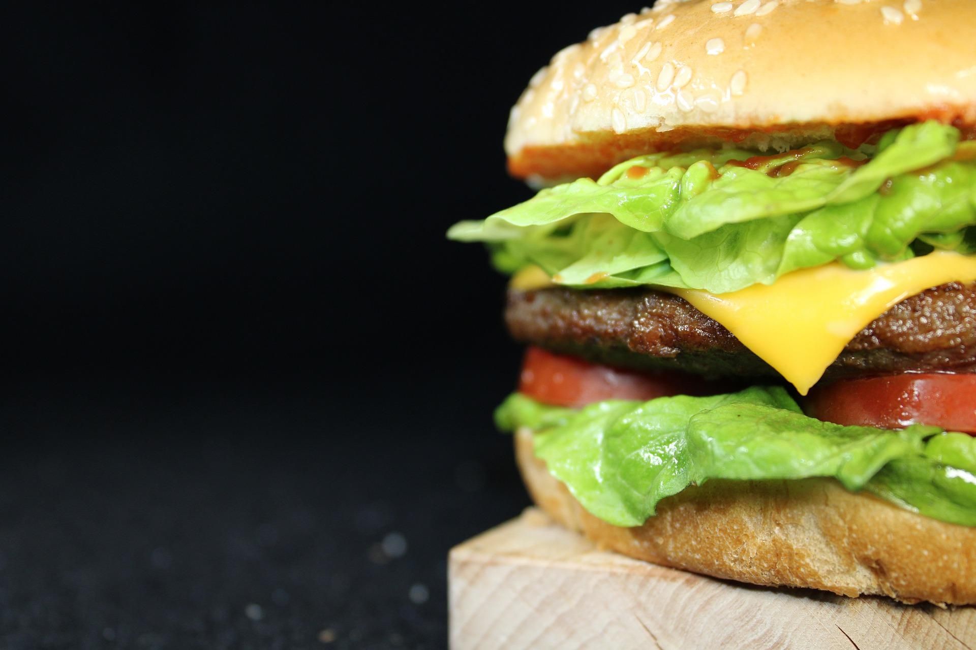 У McDonald's з'являться вегетаріанські бургери: коли очікувати - 17 сентября 2021 - Тренды