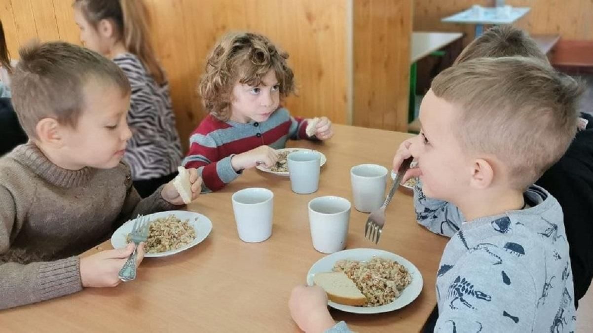 Бігос, ньокі та панкейки: у ліцеї на Волині тестували нове шкільне меню - Новини Луцьк - Тренди Бігос, ньокі та панкейки: у ліцеї на Волині тестували нове шкільне меню - Новини Луцьк - Тренди