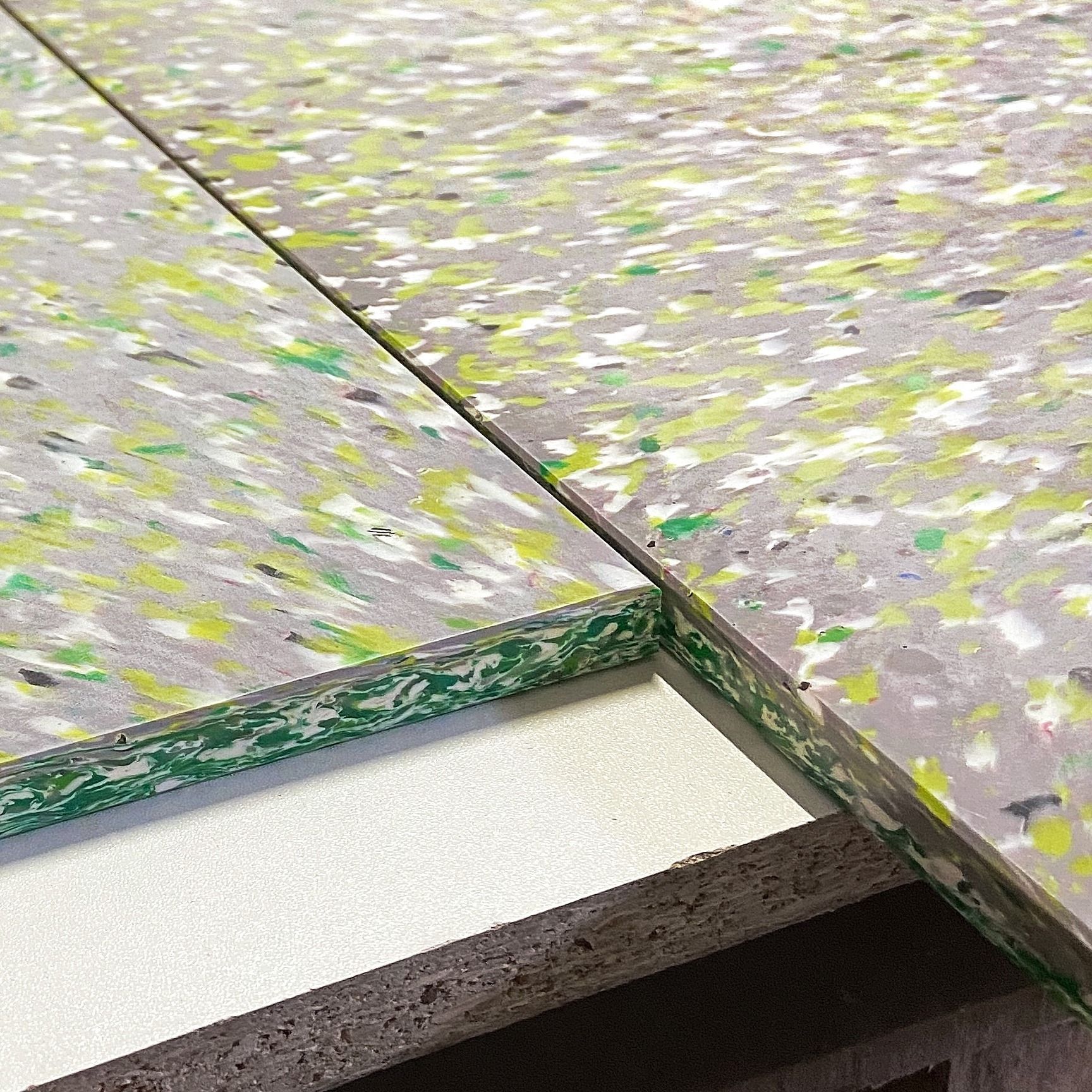 В Україні створили меблі з переробленого пластику - Тренды В Україні створили меблі з переробленого пластику - Тренды