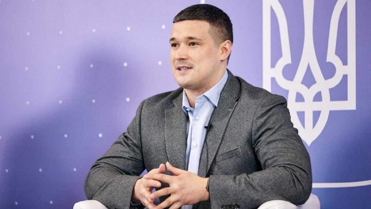 Более 100 вакансий: Федоров предлагает начать карьеру в Минцифре - Украина новости - Тренды