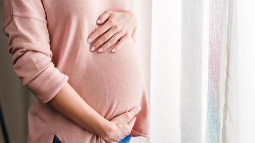 Кабмин поддержал запрет на увольнение беременных женщин