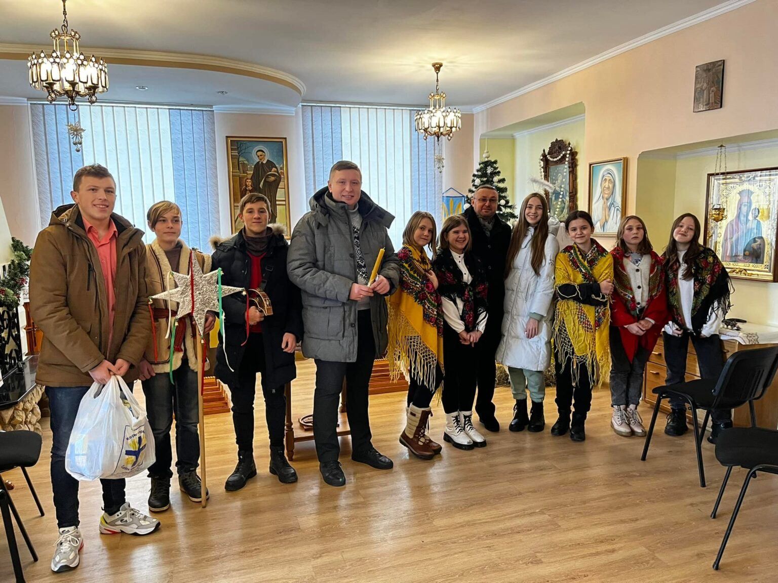 В Тернополе колядники собрали средства на благотворительные проекты - Новости Ровно сегодня - Тренды