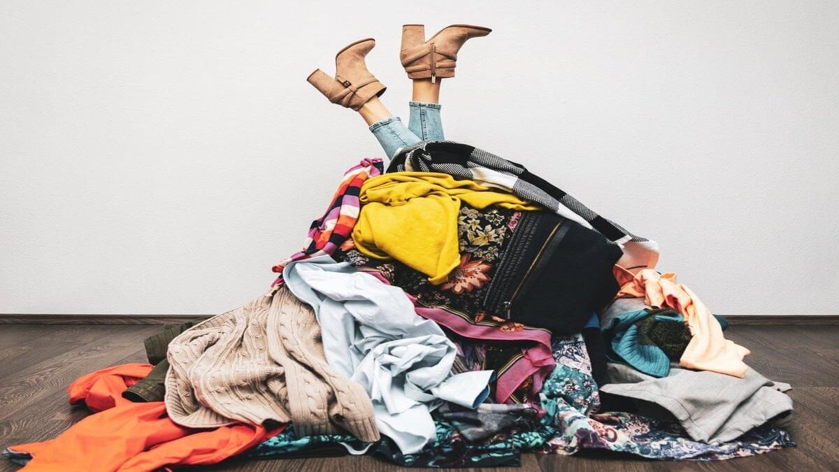 Больше, чем нам нужно: художник готовит перформанс, чтобы призвать к сознательному потреблению - Тренды Больше, чем нам нужно: художник готовит перформанс, чтобы призвать к сознательному потреблению - Тренды