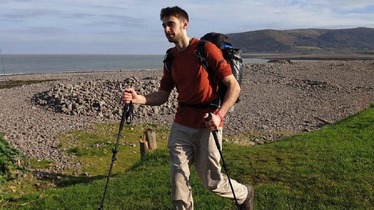 Парамедик вирушив у благодійний похід, щоб зібрати гроші для санітарної авіації - Тренди Парамедик вирушив у благодійний похід, щоб зібрати гроші для санітарної авіації - Тренди