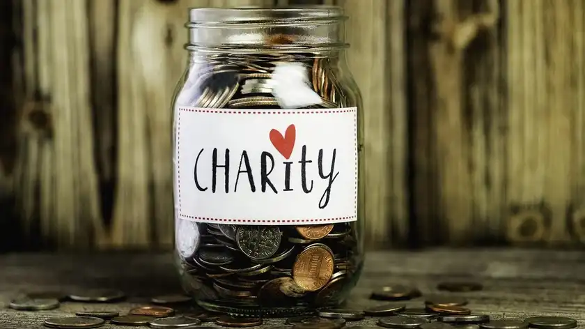 Должны ли работники благотворительных фондов получать зарплату: мнение - Украина новости - Тренды