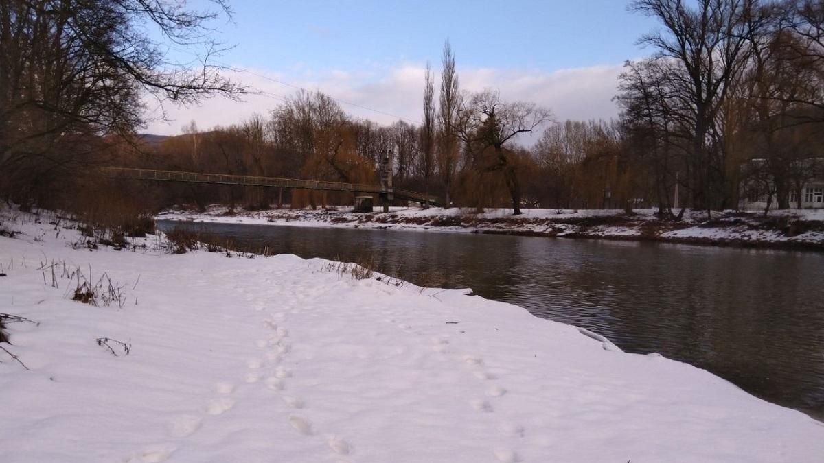 На транскордонних річках Закарпаття встановлять сітки для вилову сміття - Україна новини - Тренди На транскордонних річках Закарпаття встановлять сітки для вилову сміття - Україна новини - Тренди